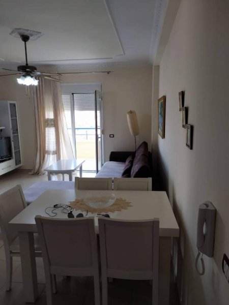 Vlore, jepet me qera apartament 2+1+BLK Kati 4, 85 m² 25000 Leke (rruga mis durhan)