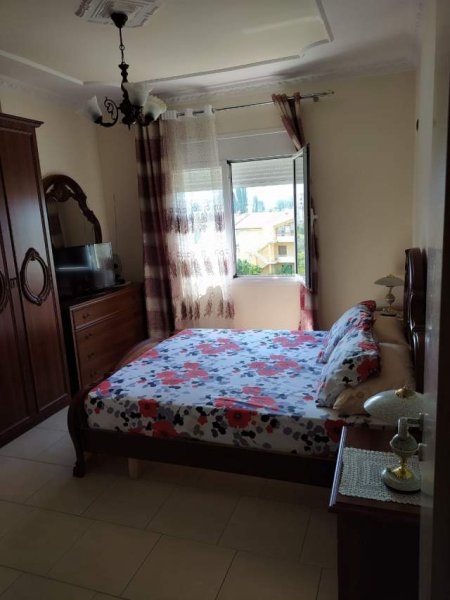 Vlore, jepet me qera apartament 2+1+BLK Kati 4, 85 m² 25000 Leke (rruga mis durhan)