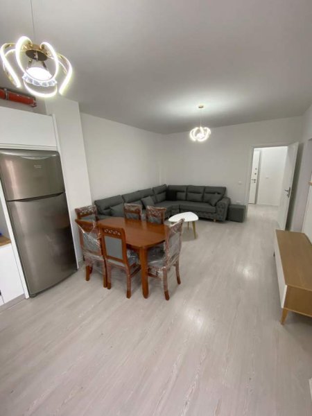 Tirane, jepet me qera apartament 2+1+BLK Kati 5, 93 m² 500 Euro (kompleksi sima)