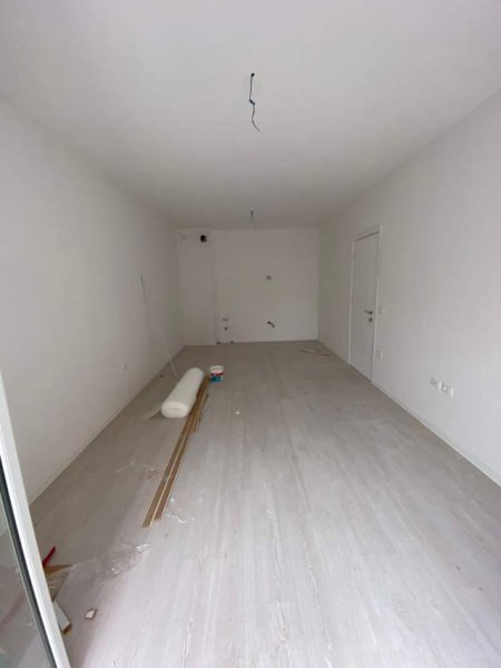 Tirane, jepet me qera apartament 2+1+BLK Kati 5, 93 m² 350 Euro (kompleksi sima)