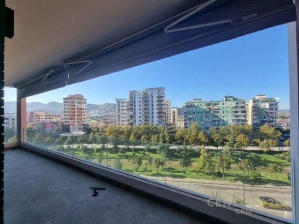 Shesim Apartament te Kompleksi Delijorgji ! Kati 4, 144 m² 400.000 Euro