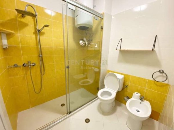 Tirane, jepet me qera apartament duplex Dublex 103 m² 700 Euro (Kodra e Diellit Residence)