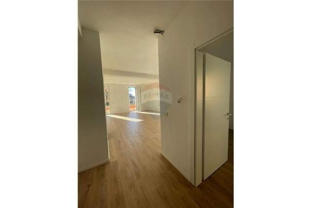 Tirane, jepet me qera apartament 2+1+BLK Kati 3, 96 m² 1.000 Euro (rtsh liceu artistik)