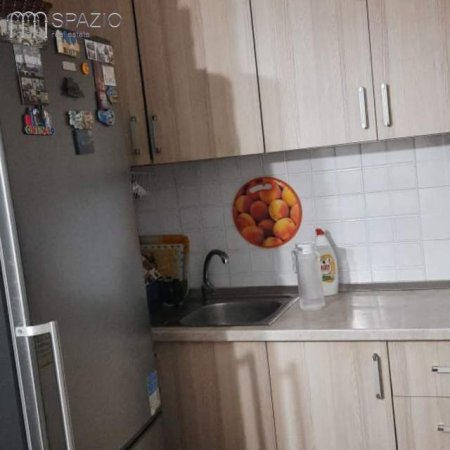 Tirane, shitet apartament 3+1 Kati 4, 100 m² 130.000 Euro (Rruga ''Tefta Tashko'')