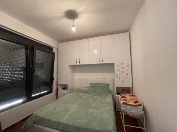 Tirane, jepet me qera apartament Kati 2, 68 m² 400 Euro (Pazari i Ri)