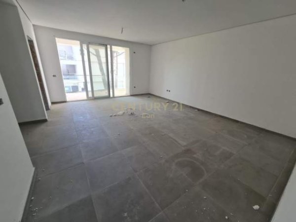 Gjiri Lalezit, SHITET APARTAMENT 2+1+2 NE RESIDENCEN SAN PIETRO, Kati 1, 105 m² 178.000 e