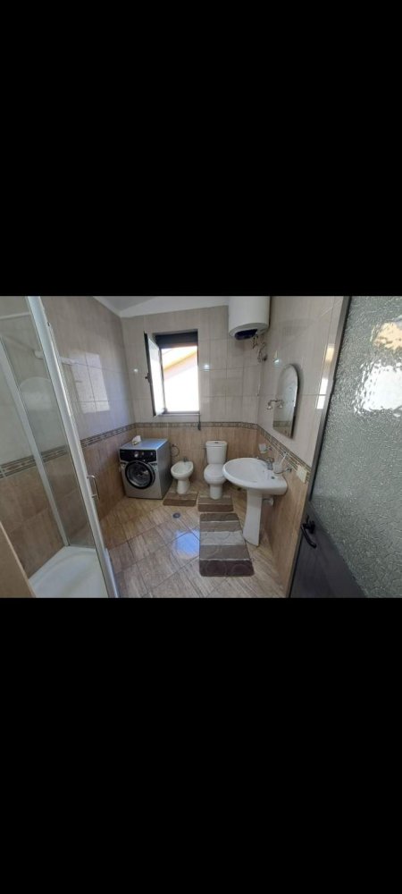 Tirane, jepet me qera apartament 2+1+BLK Kati 3, 120 m² 550 Euro (Rruga Bill Klinton)