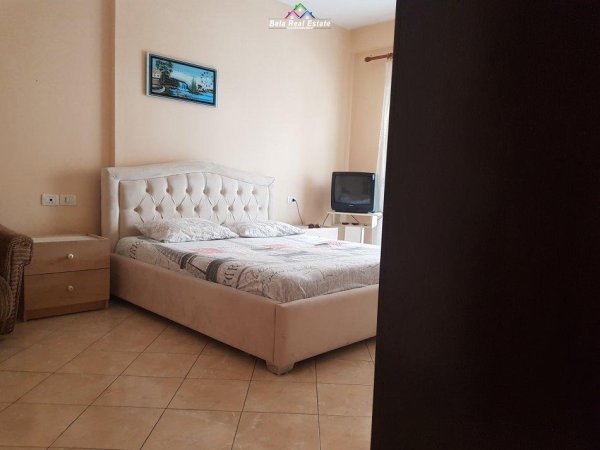 Tirane, jepet me qera apartament 1+1+Ballkon Kati 2, 118 m² 500 € (don bosko)