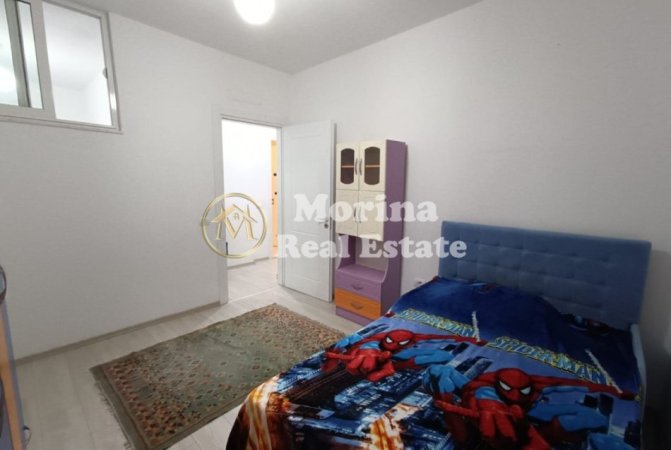 Tirane, jepet me qera apartament 3+1 Kati 4, 100 m² 500 € (Aleksander Moisiu)