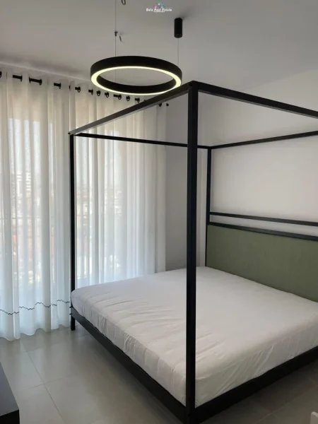 Tirane, jepet me qera apartament 1+1+Ballkon Kati 4, 64 m² 530 € (asl 2)