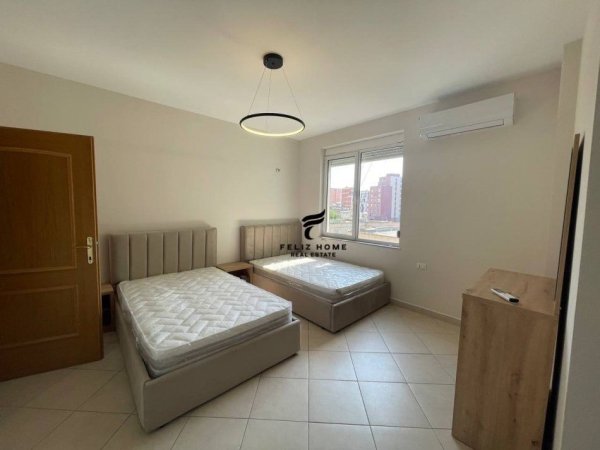 Tirane, jepet me qera apartament 2+1 Kati 3, 110 m² 850 € (RRUGA E KAVAJES)