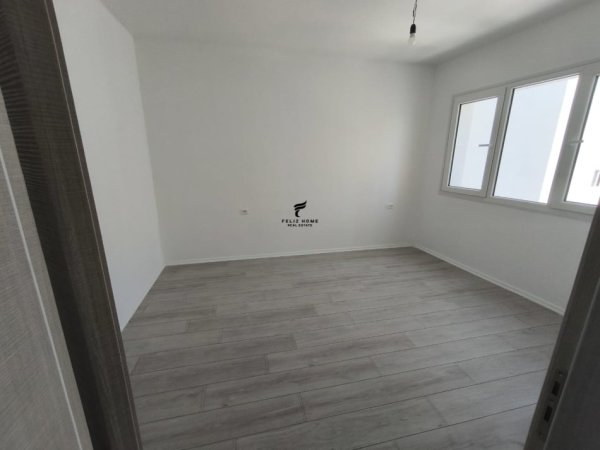 Tirane, jepet me qera apartament 2+1+Ballkon Kati 7, 98 m² 450 € (ASTIR)