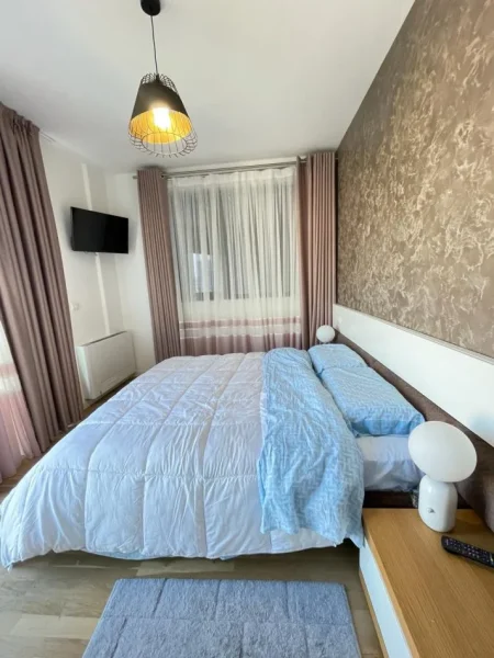 Tirane, shitet apartament 2+1 Kati 5, 150 m² (21 Dhjetori)