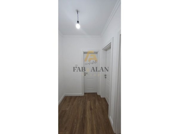 Tirane, shitet apartament 3+1 Kati 3, 82 m² 135.000 € (Rruga Bardhyl)