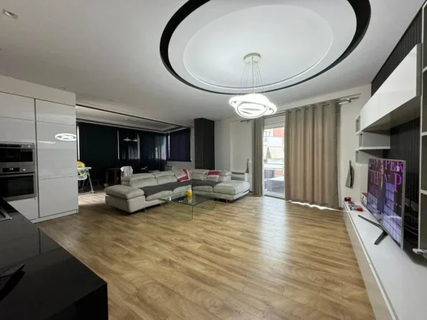 Tirane, shitet apartament 2+1 , 117 m² 209.000 € (Liqeni i Thate)