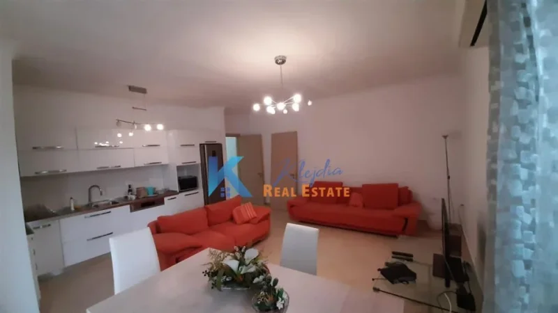 Tirane, jepet me qera apartament 2+1 Kati 4, 110 m² 1000 € (Liqeni i Thate, afer kompleksit Fz Construction)