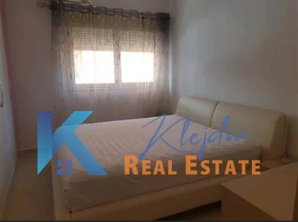 Tirane, jepet me qera apartament 2+1 Kati 4, 110 m² 1000 € (Liqeni i Thate, afer kompleksit Fz Construction)