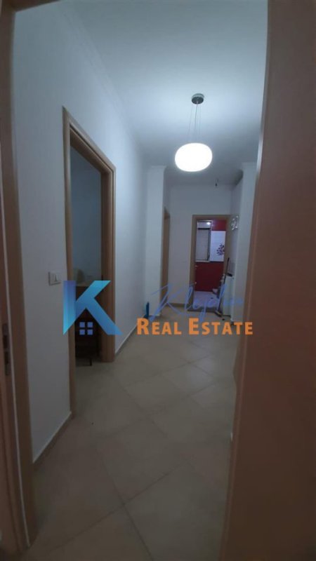Tirane, jepet me qera apartament 2+1 Kati 4, 110 m² 750 € (Liqeni i Thate, afer kompleksit Fz Construction)