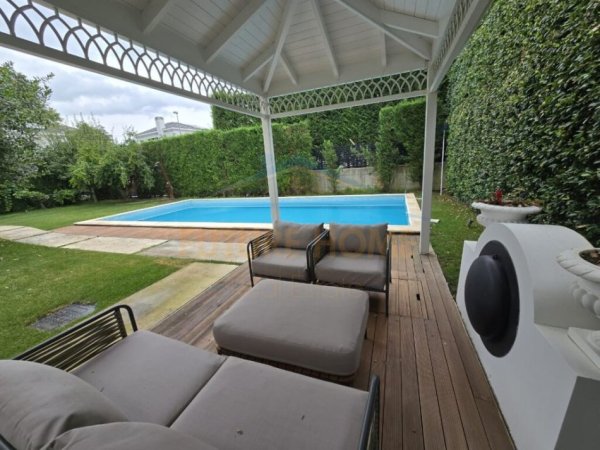 Tirane, jap me qera Vile 4+1+Aneks+Ballkon Kati 3, 300 m² 3.500 € (Rruga e Vilave)