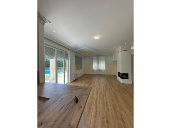 Tirane, jap me qera Vile 4+1+Aneks+Ballkon Kati 3, 300 m² 3.500 € (Rruga e Vilave)