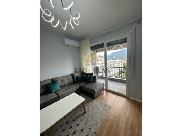 Tirane, jepet me qera apartament 2+1 Kati 7, 72 m² 500 € (5 Maji)