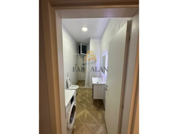 Tirane, jepet me qera apartament 2+1 Kati 7, 72 m² 500 € (5 Maji)