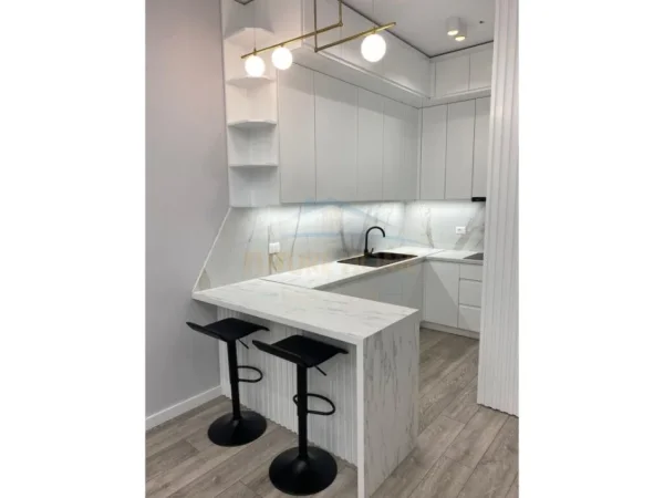 Vlore, shitet apartament 2+1 Kati 1, 112 m² 190.000 € (Lagjia 10 Korriku Vlore)