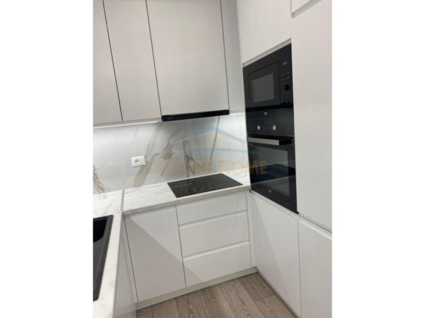 Vlore, shitet apartament 2+1 Kati 1, 112 m² 190.000 € (Lagjia 10 Korriku Vlore)
