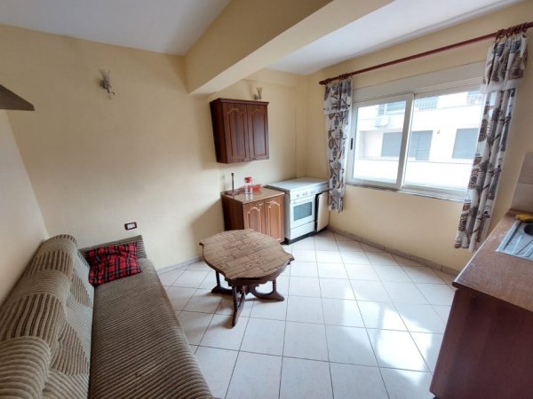 !!SHITUR!!Durres, shitet apartament 2+1+Ballkon Kati 2, 76 m² 67.000 € (Prane Stadiumit, Durres)