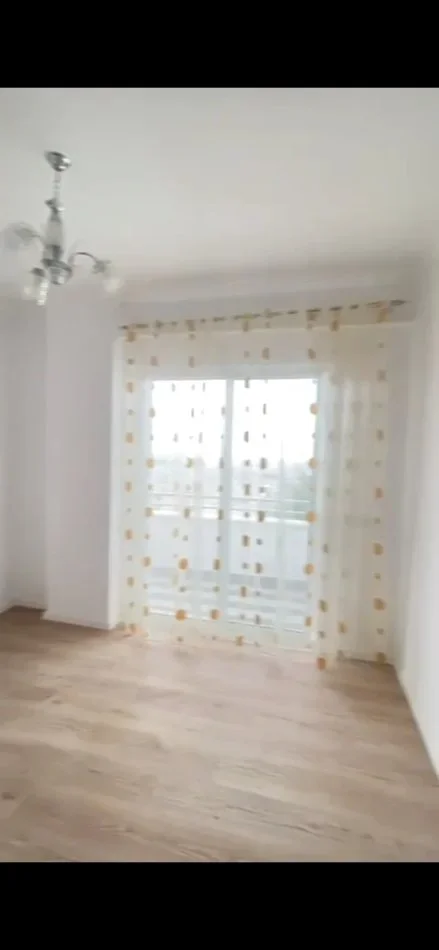 Tirane, shitet 2+1 Kati 2,