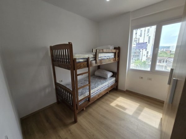 Tirane, jepet me qera apartament 2+1 Kati 1, 500 € (Ish Fusha e Aviacionit)