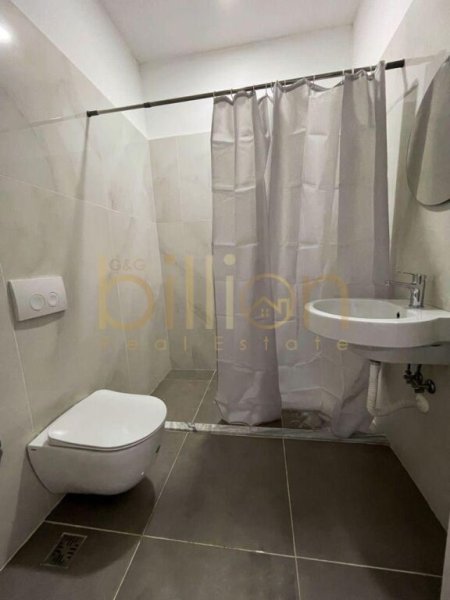 Tirane, jepet me qera apartament 2+1+Ballkon Kati 4, 173 m² 1.000 € (Ish Fusha e Aviacionit)