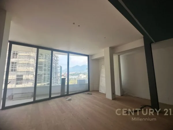 Tirane, shes apartament 2+1+2+Ballkon , 146 m² 290.000 € (Kopshti Botanik Zoologjik)