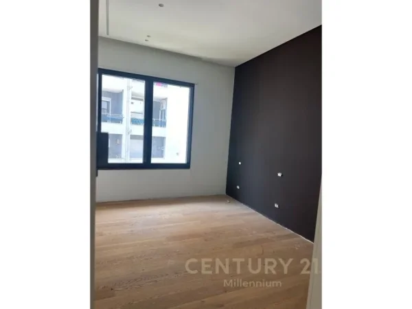 Tirane, shes apartament 2+1+2+Ballkon , 146 m² 290.000 € (Kopshti Botanik Zoologjik)