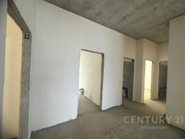 Tirane, shes apartament 4+1+3+Ballkon , 217 m² 336.040 € (Kopshti Botanik Zoologjik)