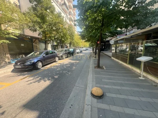 shes ambjent biznesi Kati 0, 84 m² 465.000 € (Rr. Sami Frasheri Tirana, Albania)