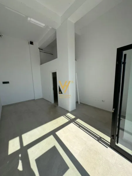 Tirane, shitet dyqan Kati 0, 29 m² 67.000 € (SELITE)