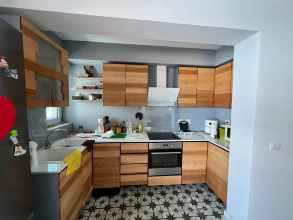 Shqiperi, shitet apartament 1+1+Ballkon Kati 5, 82 m² 120.000 € (21 DHJETORI)