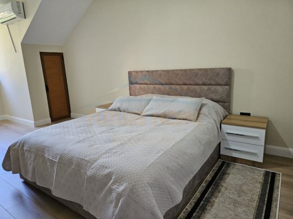 Tirane, jepet me qera apartament 1+1 Kati 5, 70 m² 550 € (Rr.Rexhep Jella)