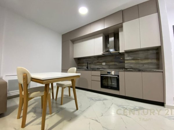 Tirane, jepet me qera apartament 1+1 Kati 5, 59 m² 500 € (Don Bosko)