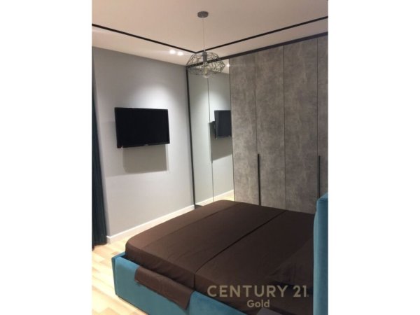 Tirane, jepet me qera apartament 2+1 Kati 4, 106 m² 600 € (FIORI DI BOSKO)