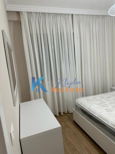 Tirane, jepet me qera apartament 1+1 Kati 2, 65 m² 500 € (Liqeni i Thate, afer Hotel Sokrati)