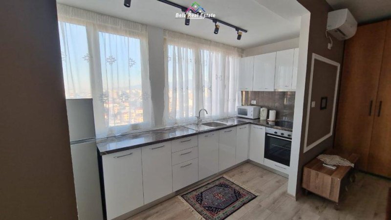 Tirane, jepet me qera apartament Kati 11, 45 m² 400 € (rruga e kavajes)