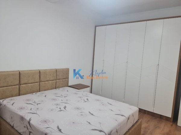 Tirane, jepet me qera apartament 2+1 Kati 1, 79 m² 700 € (Kodra e Diellit, afer Eleonores)