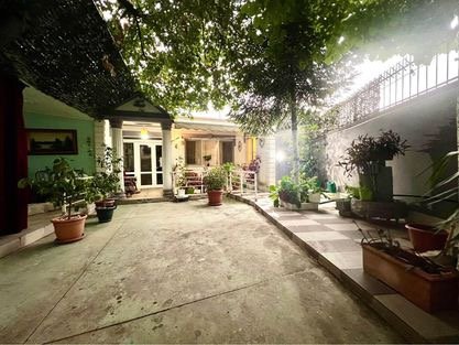 Tirane, shitet shtepi 3+1+Aneks , 193 m² 160.000 € (Allias)