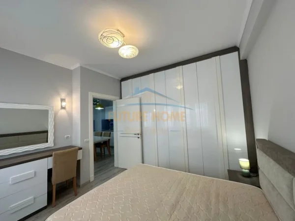 Tirane, jepet me qera apartament 2+1 Kati 4, 72 m² 750 € (Kopshti Botanik)