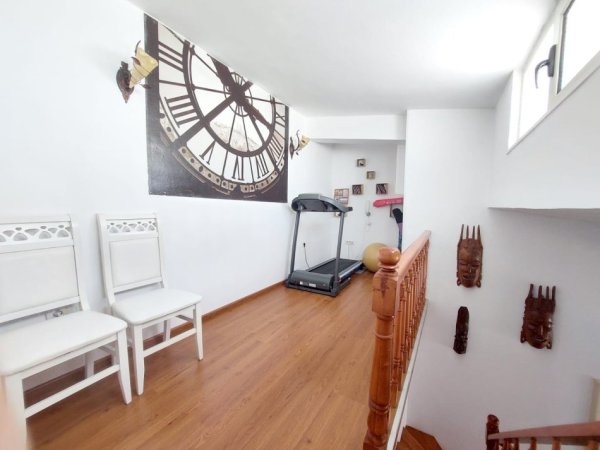 Durres, shitet apartament 2+1+Ballkon Kati 4, 110 m² 131.000 € (Mali i Robit 250m prane detit.)