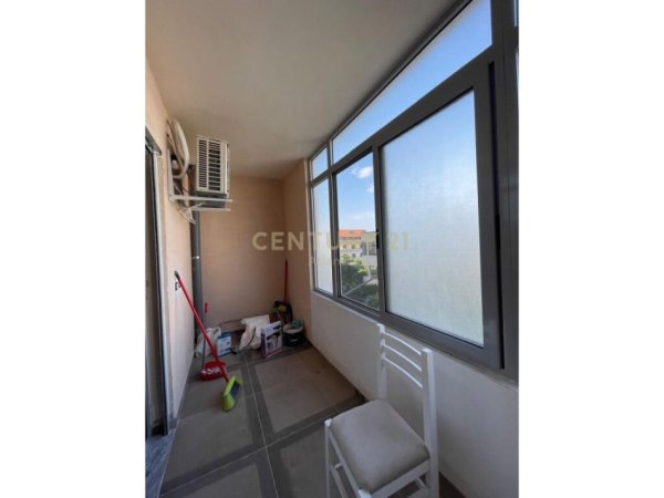 Durres, shitet 1+1+Ballkon Kati 2, 62 m² 68.000 € (STADIUMI)