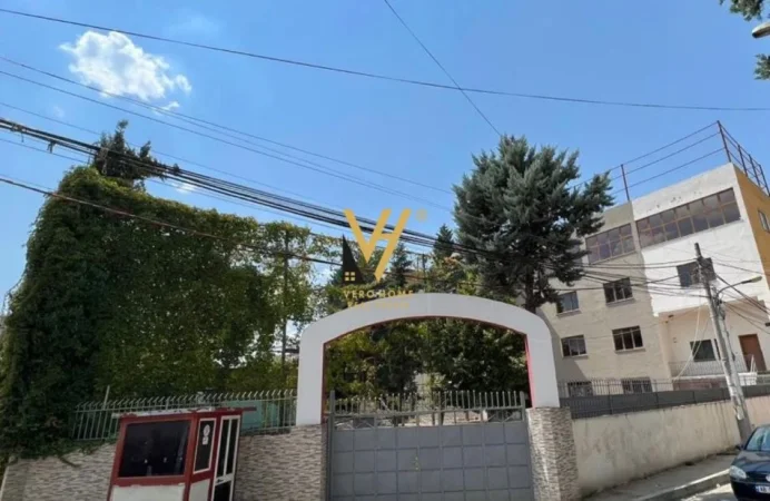 Tirane, shitet Kati 0, 2.680 m² 1.600.000 € (AUTOSTRADA TIRANE-DURRES)