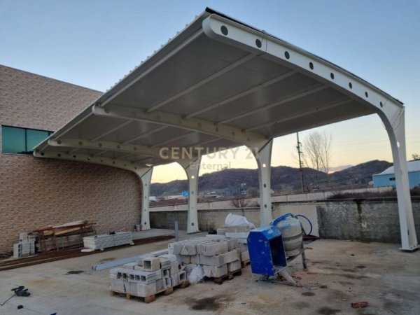 Tirane, shes magazine , 2.500 m² 1.700.000 € (Vorë)
